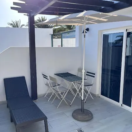 Casa Carmen Teguisol Apartment *